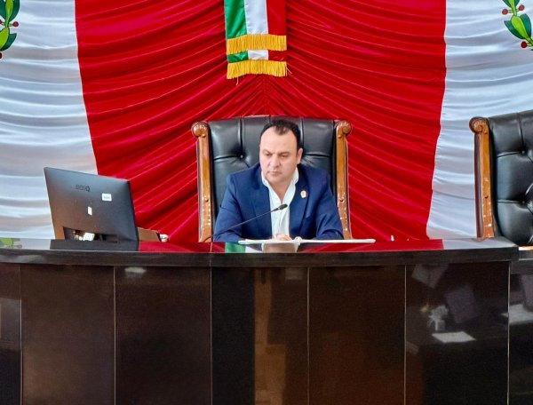 Aprueba Congreso iniciativa para regular vales y frenar abusos laborales