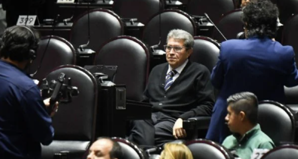 Monreal propone al PT “cerrar heridas”; definen fechas para el Plan B en San Lázaro