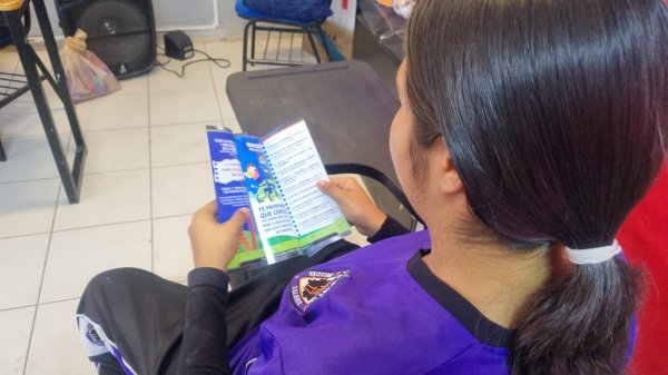 Imparte Policía Municipal pláticas en escuelas de Punta Oriente en refuerzo de la prevención