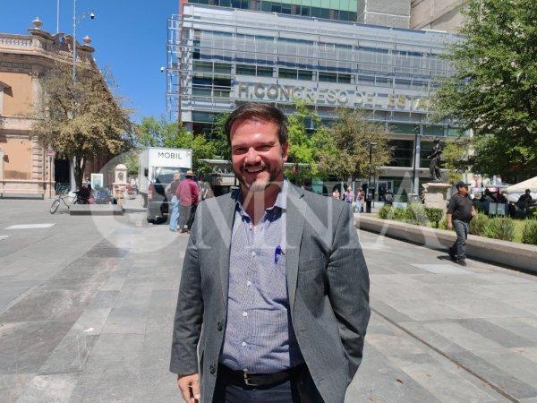 Jáuregui y Alfredo más sólidos para la capital que Santiago que viene del PRI: Roberto Lara