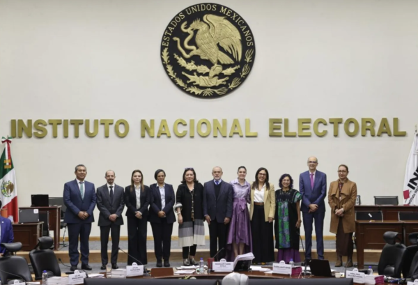 Alertan por asedio a autonomía del INE