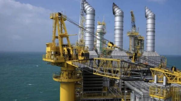 Eni niega ser responsable del derrame en el Golfo; monitoreo ubica uno de sus buques en la zona