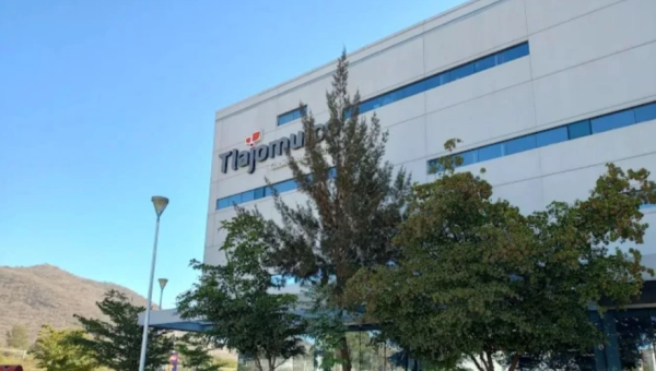 Colapsa el sistema digital en Tlajomulco; dejan sin trámites y pagos a ciudadanos