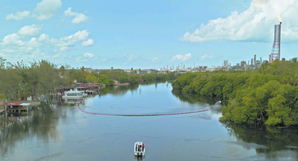 Semar y Semarnat aseguran que contaminación por hidrocarburos está bajo control en el Golfo
