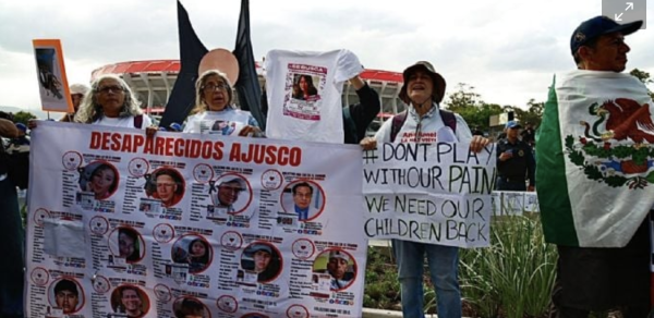 “¡México campeón en desaparición!”: madres buscadoras protestan previo al México contra Portugal