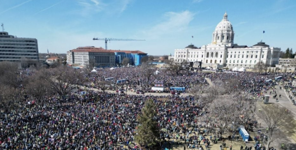 Alrededor de 8 millones de personas en EU participaron en las marchas 