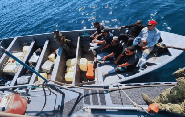 Marina asegura 650 kilos de cocaína en Michoacán