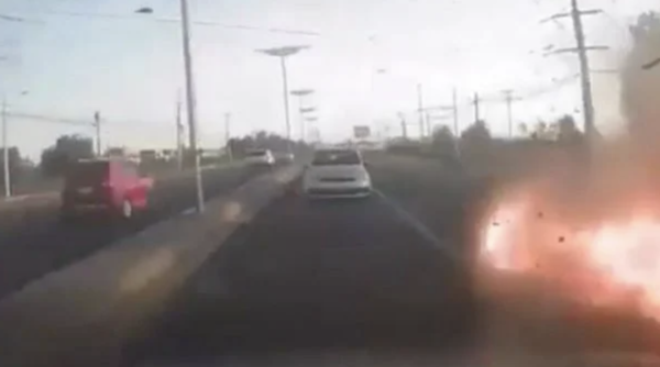 Estalla camioneta tras salir del AIFA; mueren dos presuntos sinaloenses, entre ellos “El Payín” (Video)