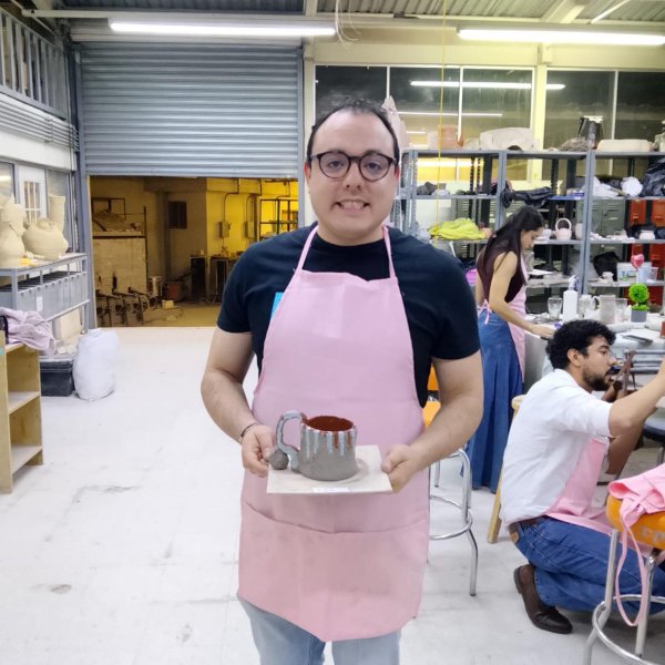 UACH invita a crear arte con las manos: abre diplomado de cerámica en vacaciones