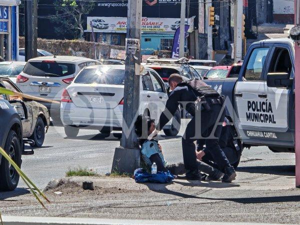 Hombre en aparente estado de intoxicación moviliza a cuerpos de emergencia en la avenida Pacheco