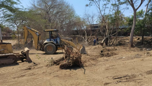 Desalojan con violencia un predio protegido de Manzanillo para construir Viviendas del Bienestar