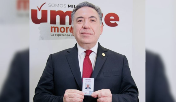 Inzunza Cázarez, acusado por EU de relaciones con el narco, apareció en 2025 en volantes repartidos que lo vinculaban con Los Chapitos