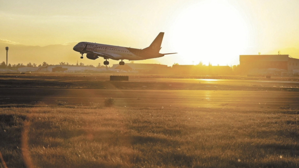 México y EU logran acuerdo para fortalecer el transporte aéreo bilateral