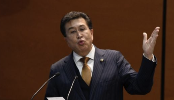 Héctor Yunes deja el PRI tras 45 años; argumenta presión para votar presupuesto de Veracruz