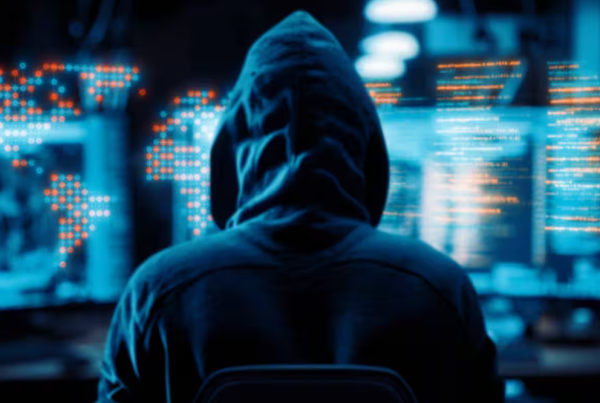 La era del espionaje total: teléfonos, redes y sistemas bajo vigilancia