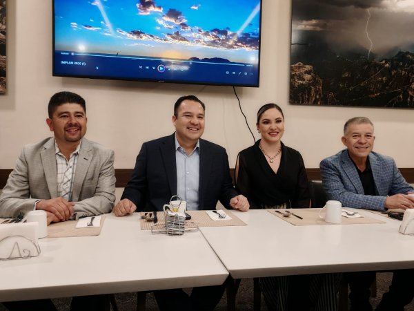 Presenta Jesús Valenciano junto a diputados del PAN, el Fideicomiso de Inversión “Gran Visión”