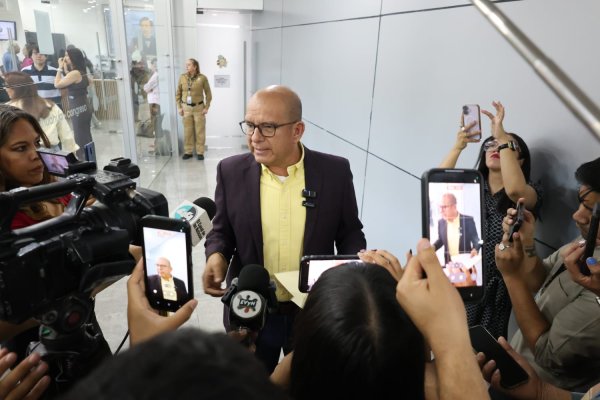 Cuauhtémoc Estrada califica ridículo a Alito en EU,  y a Medina, Ramírez y Villalobos 
