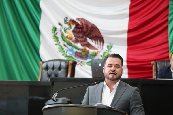 Impulsa diputado Oscar Avitia regularización de predios de escuelas públicas en el estado
