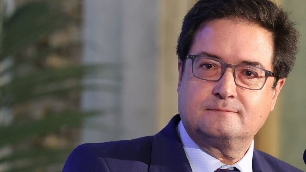 Ayuso fue a México 