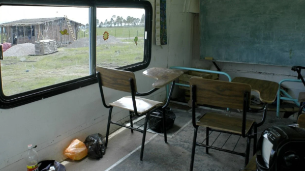 Adelantar vacaciones afecta más a niños que padecen pobreza, violencia o exclusión