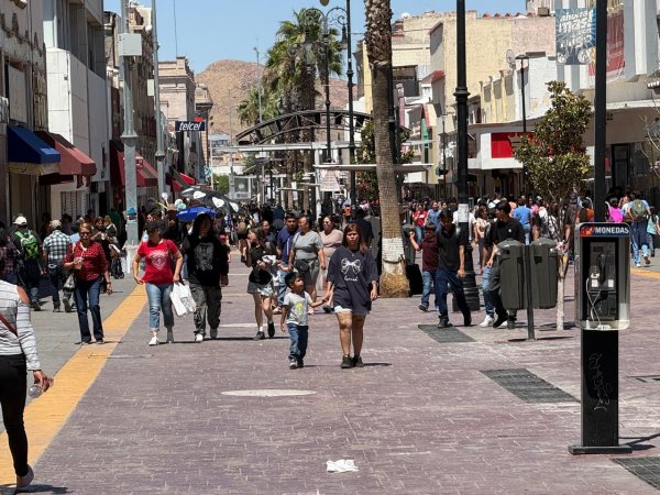 Incrementan ventas y flujo de personas por festejos del Día de las Madres