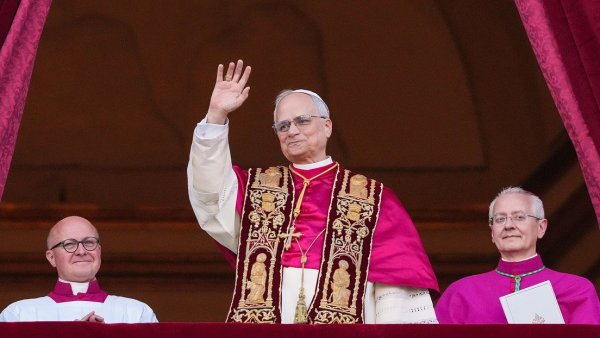 El Papa recuerda que el amor de Dios no es idea humana, sino «vida divina»