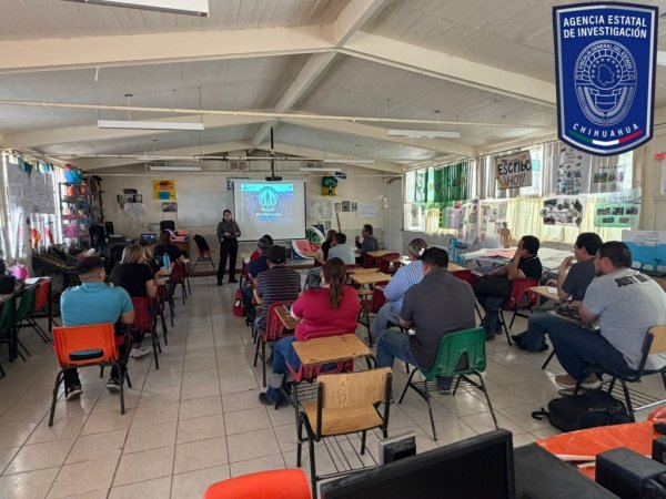 Fortalece GOECHI acciones de prevención en escuela secundaria de Salaices
