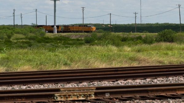 Relaciones Exteriores confirma que tres de los seis cuerpos hallados en un tren en Laredo son de mexicanos