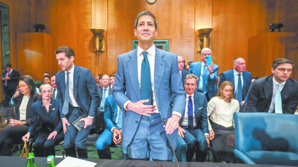 Senado de EU confirma a Kevin Warsh, nominado de Trump, como nuevo miembro de la Fed