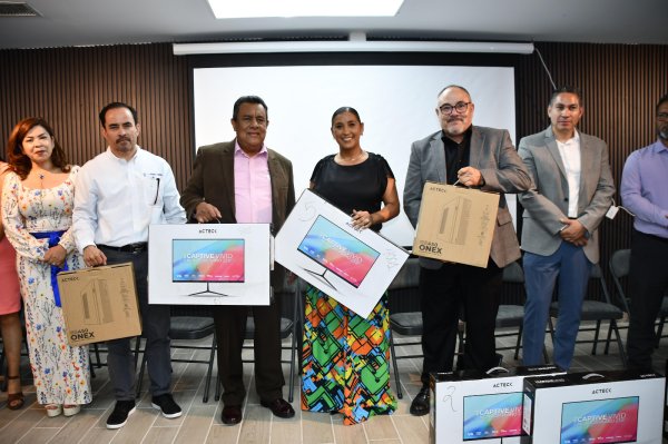 Fortalece SEyD equipamiento de preparatorias con inversión de 1.6 mdp