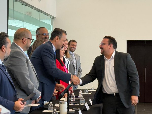Concluyen 15 funcionarios diplomado especializado en justicia administrativa