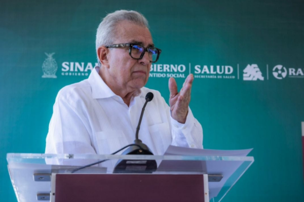 Rocha Moya habría salido de Palacio tras revelación de Proceso; helicóptero militar lo sacó con sus hijos