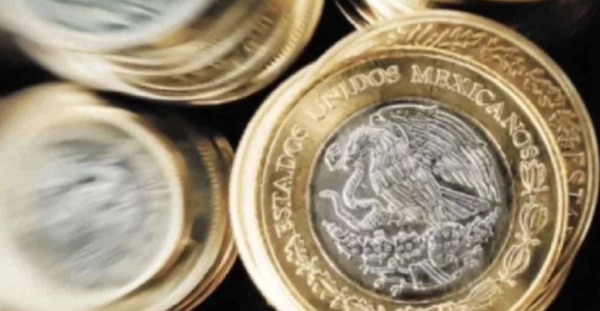 Peso mexicano revierte caída frente al dólar en mercado atento a la visita de Trump a China