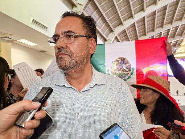 Fue error de logística su ausencia con Ariadna, Loera asegura que irá a marcha del sábado