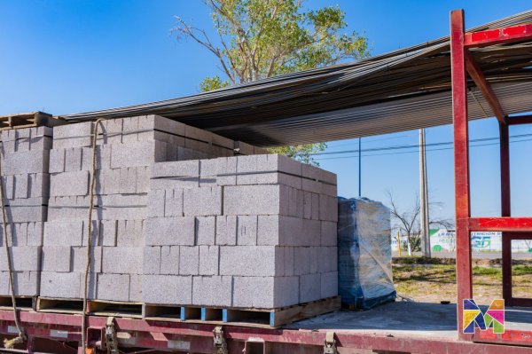 Ofrece Gobierno Municipal de Meoqui Boiler Solares y Material de Construcción a bajo costo