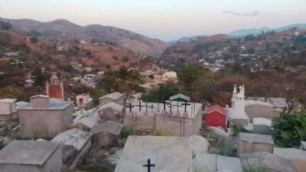 Habitantes de Huitzapula, Guerrero, denuncian ataques con armas de alto poder y bombas