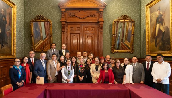 Sheinbaum se reúne con gobernadores de Morena en medio de la crisis por Rocha Moya y advertencias de EU de que habrá más denunciados