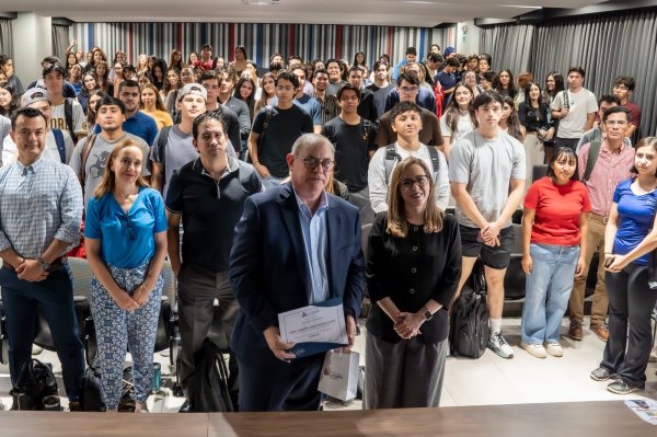 Fortalece SFP vínculos ciudadanos con estudiantes universitarios