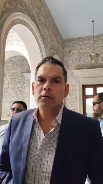 Solo la gobernadora puede solicitar mi renuncia: Gilberto Loya