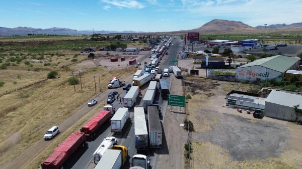 Organizaciones agrícolas se deslindan de bloqueos carreteros en Chihuahua