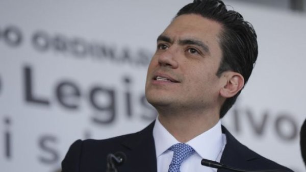 “Rompa el pacto, presidenta”, pide el líder nacional del PAN a Sheinbaum