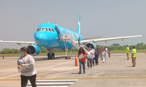 Arriban a Tapachula más de 700 mexicanos deportados desde Estados Unidos en un solo fin de semana
