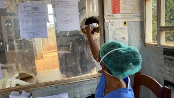 Secretaría de Salud emite aviso preventivo a quienes viajen al Congo y a Uganda por brote de ébola