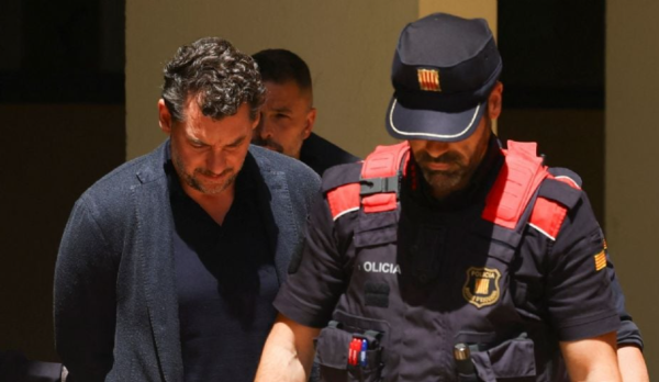 Detienen al hijo del fundador de la empresa de moda Mango por la muerte de su padre