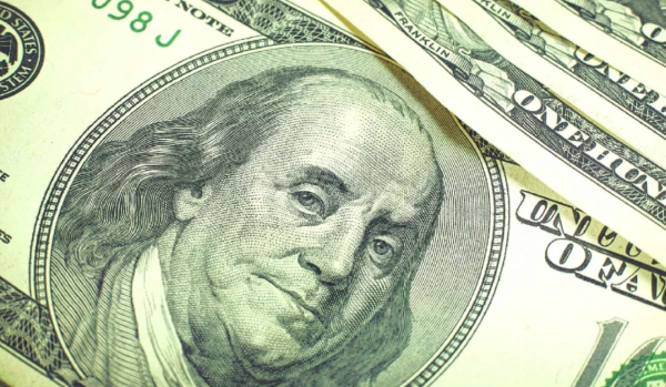 Peso mexicano se deprecia frente al dólar tras nueva amenaza de Trump a Irán