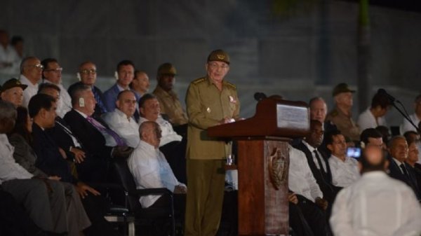 EU se prepara para pedir acusación contra expresidente cubano Raúl Castro