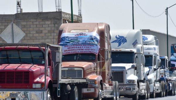 Transportistas alistan megamarcha para este miércoles