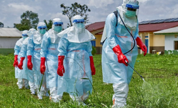 Brote de ébola: OMS reclasifica a 