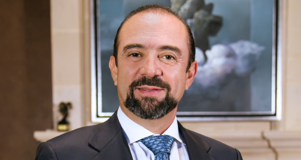 Eugenio Baeza desmiente aspiraciones políticas