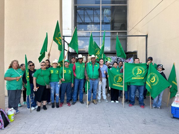 Atiende secretario Rafael Loera a agremiados de la UNTA